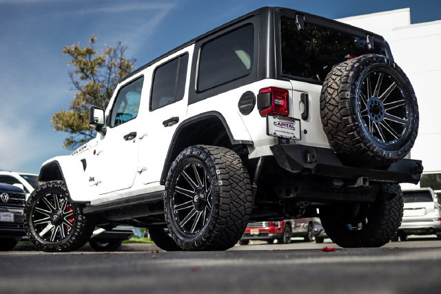 Used 2020 Jeep Wrangler Unlimited Rubicon AWD/4WD image 3