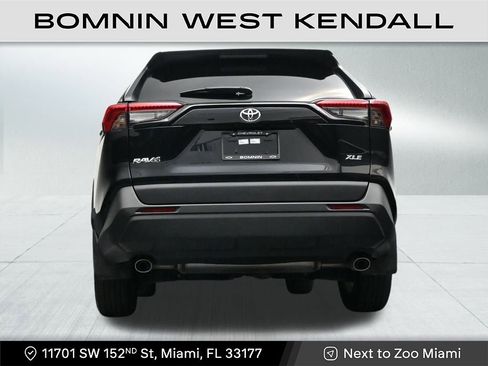 Used 2025 Toyota RAV4 XLE w/ Convenience Package image 24
