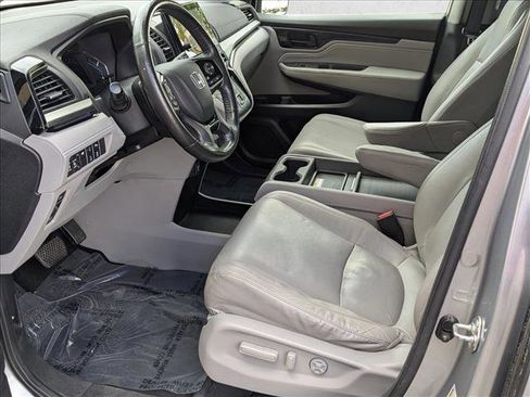 Used 2018 Honda Odyssey Elite image 16