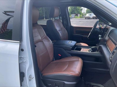 Used 2023 RAM 3500 Limited AWD/4WD image 7
