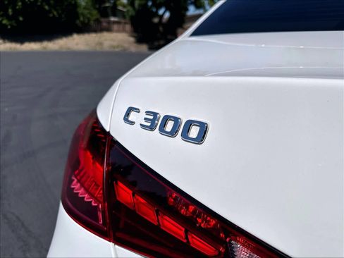 Used 2024 Mercedes-Benz C 300 Sedan image 11