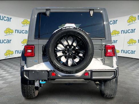 Used 2022 Jeep Wrangler Unlimited Sahara w/ Cold Weather Group image 5