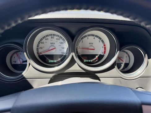 Used 2010 Dodge Challenger R/T RWD image 12