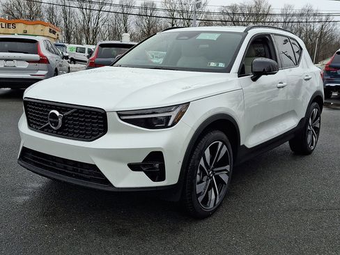 New 2026 Volvo XC40 B5 Plus w/ Protection Package Premier image 2