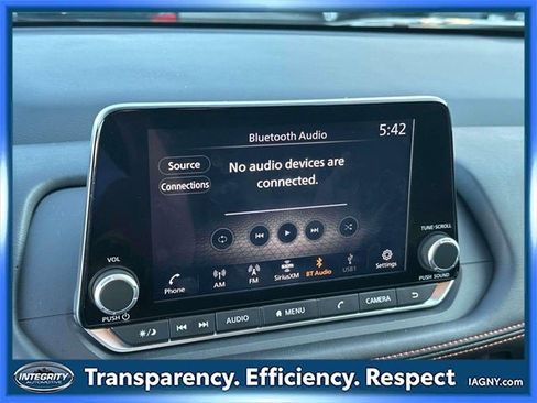 Used 2025 Nissan Rogue SV image 27