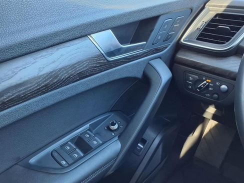 Used 2018 Audi Q5 Prestige image 22