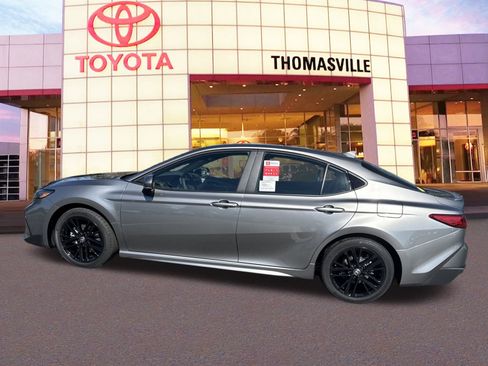 New 2026 Toyota Camry SE image 8