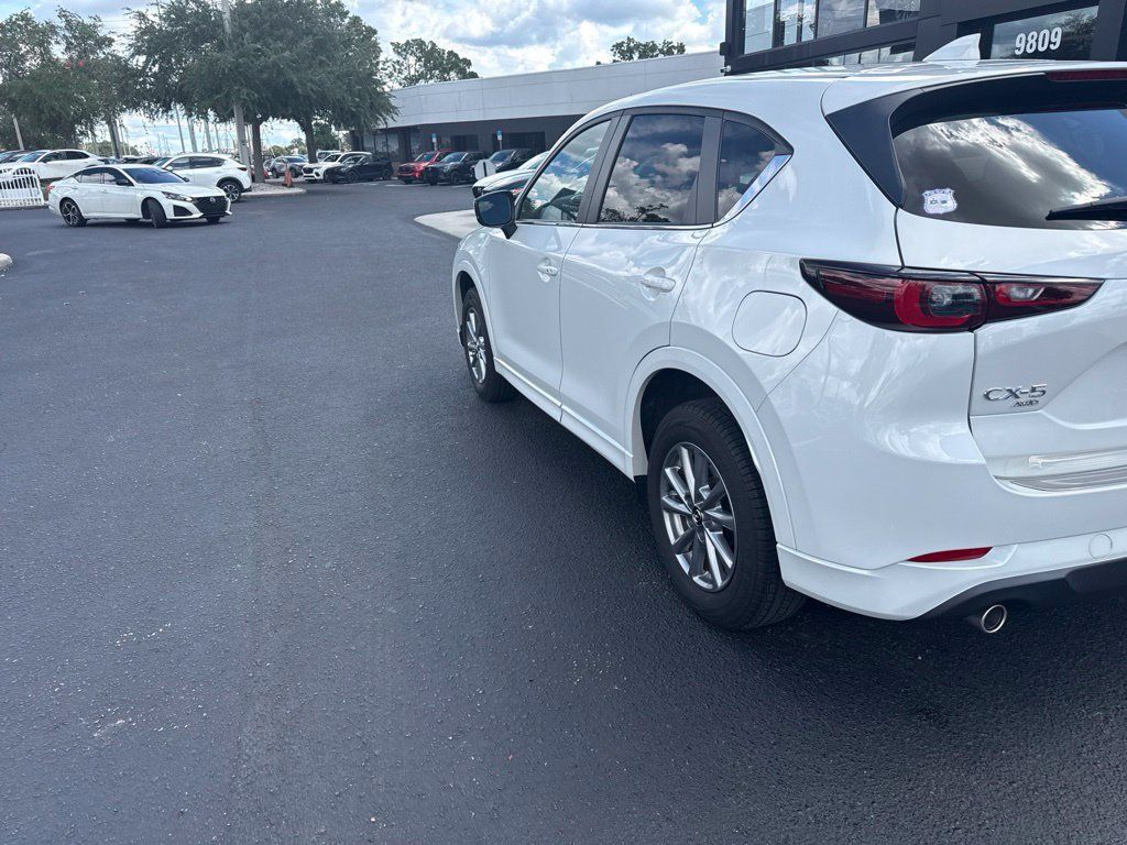 Used 2024 MAZDA CX-5 AWD 2.5 S w/ Select Package image 3