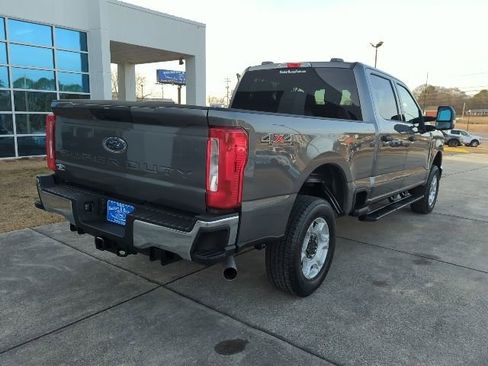 Used 2025 Ford F250 XLT image 7