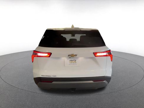 Used 2025 Chevrolet Equinox LT image 17