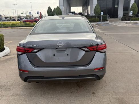 Used 2024 Nissan Sentra SV image 6