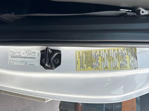 Used 2017 Ford F550 4x4 Regular Cab Super Duty image 30