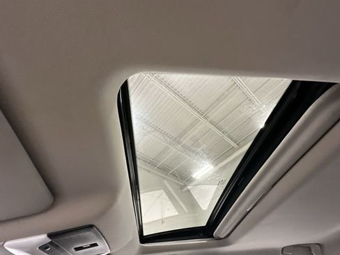 Used 2022 Nissan Altima 2.5 SR w/ Midnight Edition Package image 30