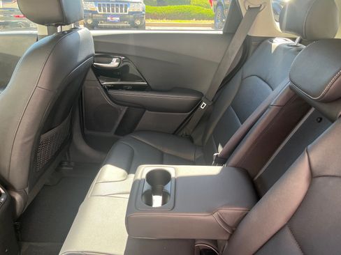 Used 2020 Kia Niro EX Premium FWD image 40