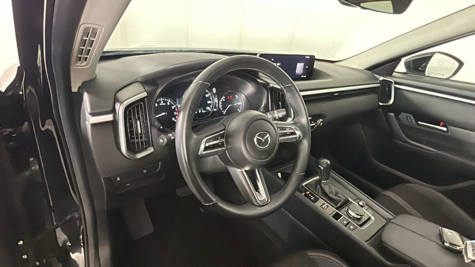 Used 2025 MAZDA CX-50 AWD 2.5 S w/ Preferred Package image 16