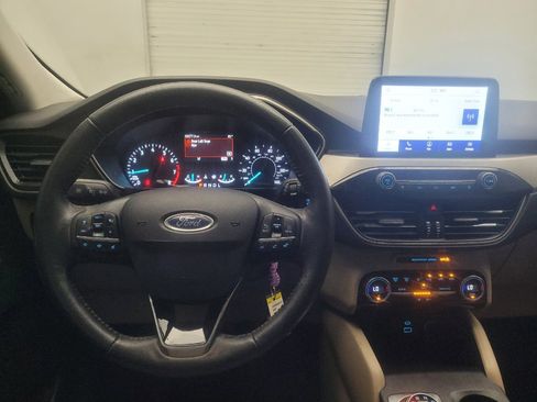 Used 2021 Ford Escape SE w/ Convenience Package FWD image 22