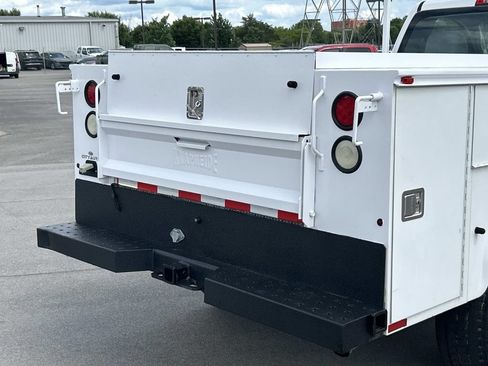 Used 2016 Chevrolet Silverado 3500 W/T RWD image 14