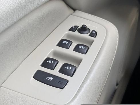 Certified 2023 Volvo S60 B5 Core image 29