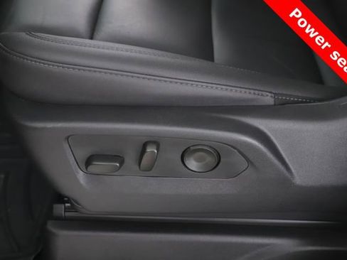 Used 2025 Chevrolet Tahoe Z71 w/ Z71 Off-Road Package AWD/4WD image 19