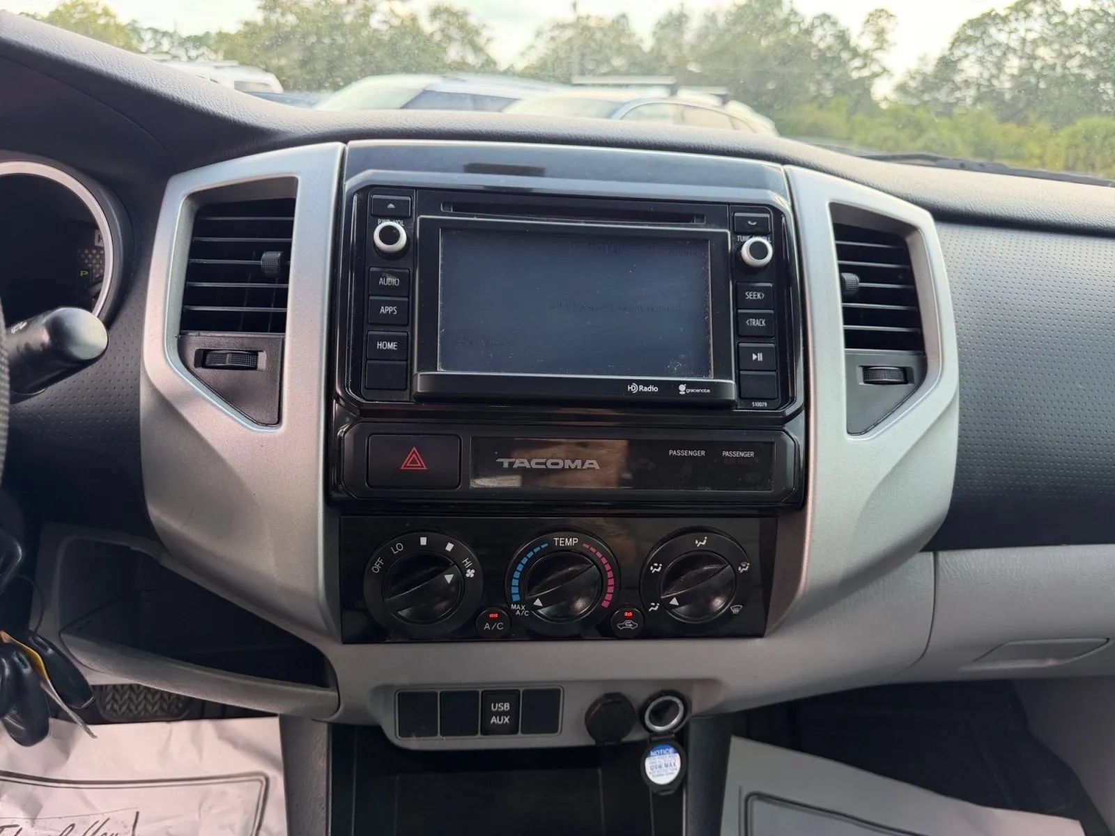 Used 2015 Toyota Tacoma PreRunner w/ SR5 Package RWD image 14