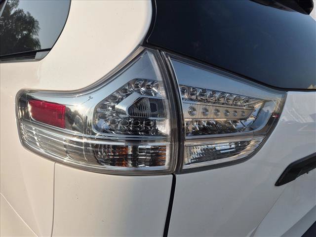Used 2020 Toyota Sienna SE w/ SE Preferred Package FWD image 30