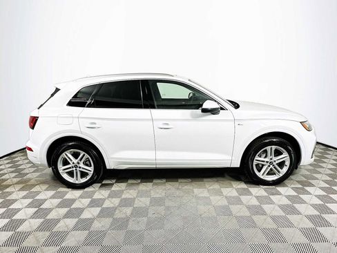 New 2025 Audi Q5 e Premium Plus image 8