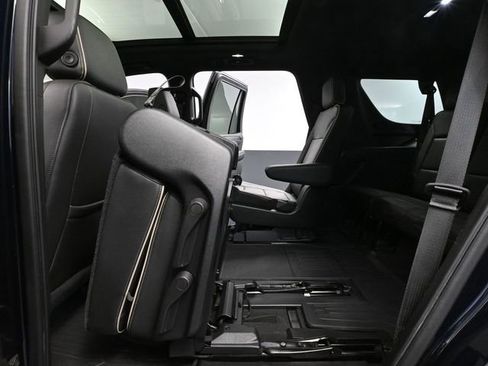 Used 2021 GMC Yukon SLT w/ SLT Luxury Plus Package image 45