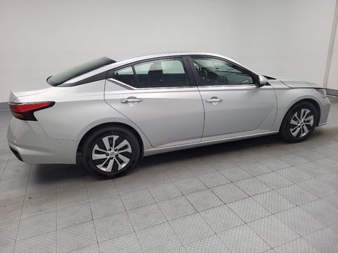 Used 2023 Nissan Altima 2.5 S FWD image 10
