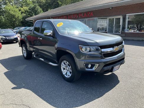 Used 2015 Chevrolet Colorado LT w/ Luxury Package RWD image 3