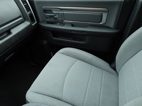 Used 2024 RAM 1500 Classic SLT image 8