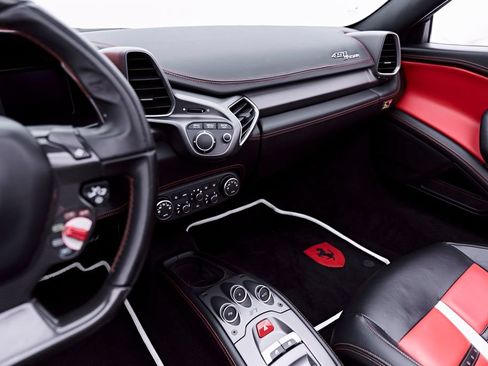 Used 2014 Ferrari 458 Spider RWD image 80