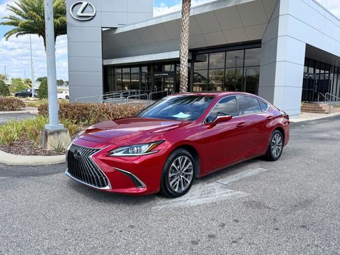 Certified 2022 Lexus ES 350 w/ Accessory Package 2 image 1