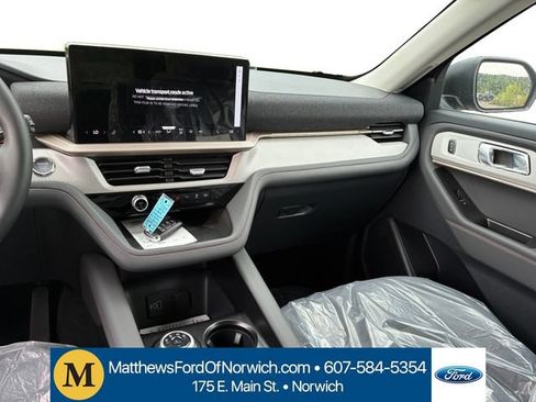 New 2026 Ford Explorer Active AWD/4WD image 11