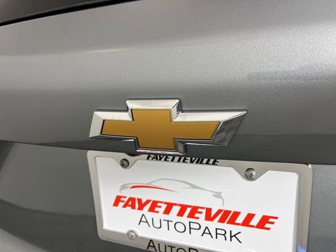New 2026 Chevrolet Equinox LT FWD image 17