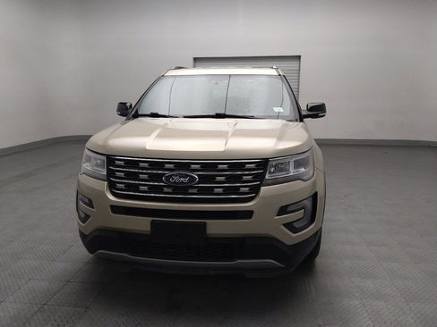 Used 2017 Ford Explorer XLT w/ Equipment Group 201A FWD image 15