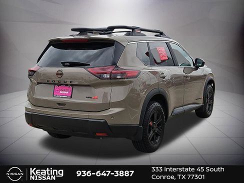 Certified 2025 Nissan Rogue SV AWD/4WD image 3