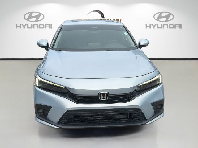 Used 2022 Honda Civic Touring image 2