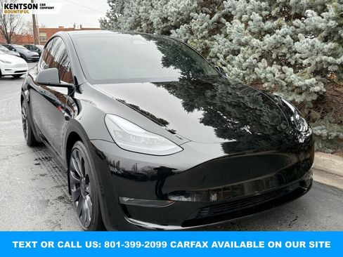 Used 2024 Tesla Model Y Performance image 13