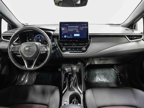 Certified 2025 Toyota Corolla SE w/ SE Premium Package FWD image 12