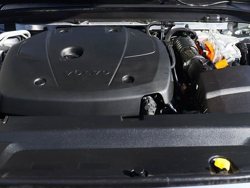 Used 2018 Volvo S90 T8 Momentum w/ Convenience Package image 67