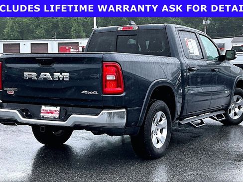Used 2025 RAM 1500 Big Horn AWD/4WD image 10