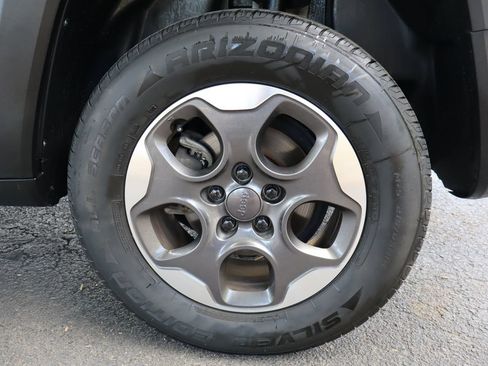 Used 2016 Jeep Renegade Sport AWD/4WD image 41
