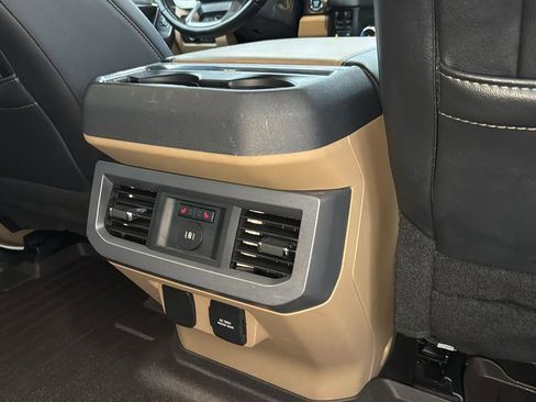 Used 2024 Ford F350 Lariat w/ Lariat Ultimate Package image 28