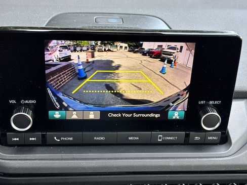 Used 2024 Honda Accord EX image 15