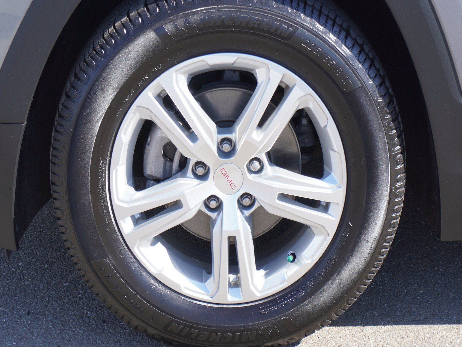 Used 2019 GMC Terrain SLE w/ Driver Convenience Package FWD image 7