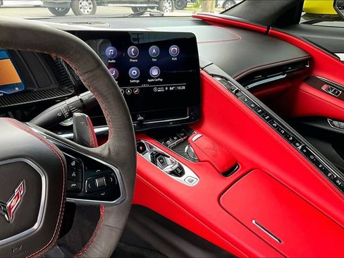 Used 2023 Chevrolet Corvette Stingray Premium Conv w/ Stealth Interior Trim Package RWD image 11