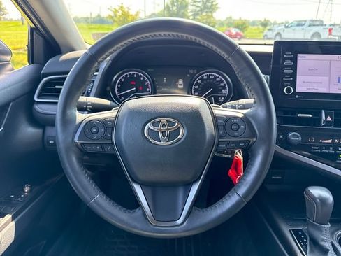 Used 2023 Toyota Camry SE w/ Cold Weather Package AWD/4WD image 20