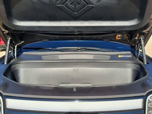 Used 2023 Rivian R1S Adventure image 29