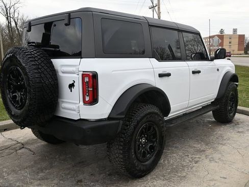 Used 2023 Ford Bronco Wildtrak image 5