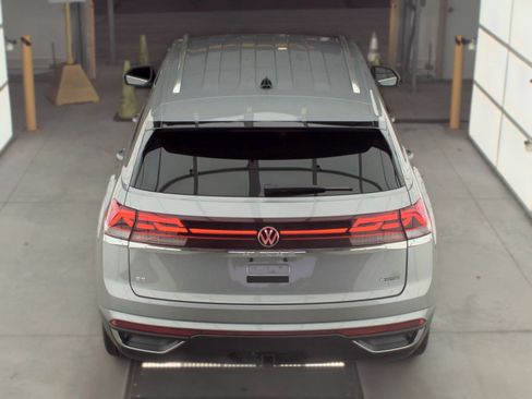 Used 2026 Volkswagen Atlas Cross Sport SE AWD/4WD image 7